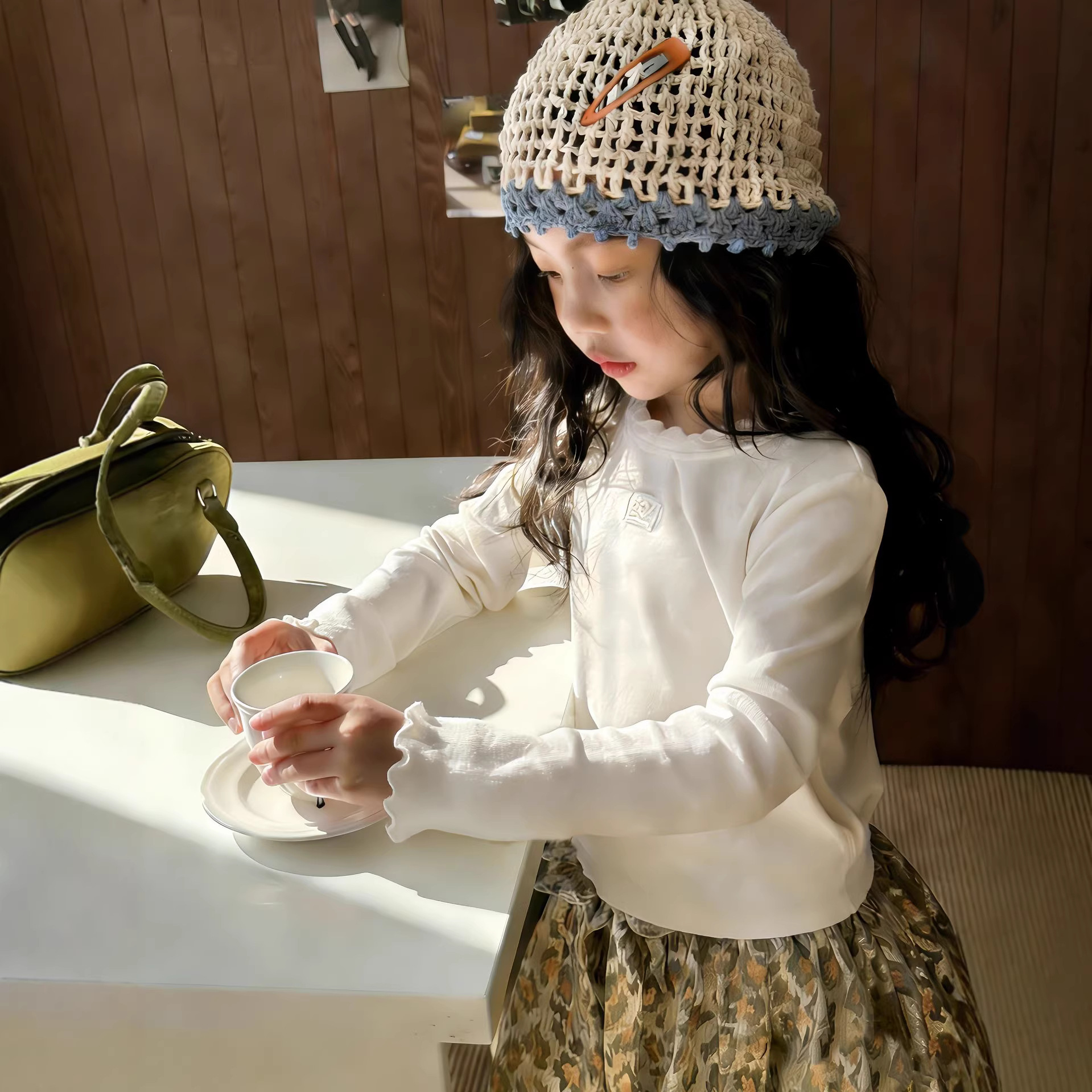 Children Versatile Base Shirt  – обзор и цена Baby Clothing Labels